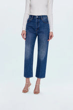High rise rigid denim with straight leg and cropped hem