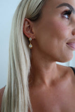 CHANSUTTPEARLS - ELLIE EARRINGS