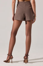 Gisselle Shorts