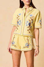 Wynona Top
