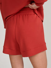 Atrium High Rise Short 4.5