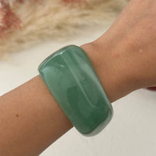Lyonlee - Pearl Accent Resin Cuff Bracelet: 2