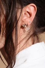 Demi-Fine Heart Stud