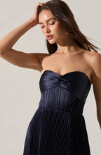 ASTR the Label Ascella Dress in navy with flowy pleats and strapless option