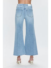 Izzy Mid Rise Wide Leg Crop