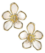 Lisi Lerch - Elinore - Mother of Pearl Floral Earring -  WS