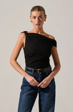 Lindy Top