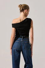 Lindy Top