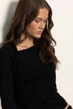 Long Sleeve Shoulder Twist Top