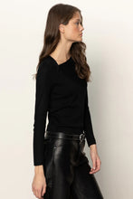 Long Sleeve Shoulder Twist Top