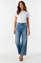 Larsen Ankle Relaxed Flare