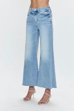 Izzy Mid Rise Wide Leg Crop