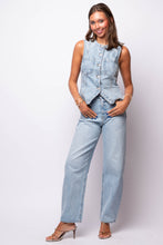 Gia Vest