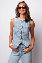 Gia Vest