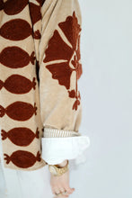 Sgt. Pepper Crew Leroy Brown velvet jacket with striped cuff, close-up view