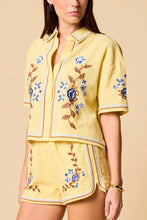 Wynona Top