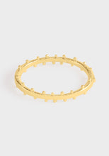 Anabel Aram Milos Hinged Bangle Gold – elegant gold hammered bracelet