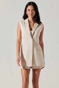 Jordis Vest