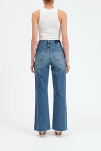 FAR OUT WIDE LEG IN STUNNER