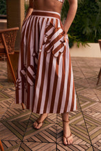 Kit Skirt - Detail view of premium sustainable fabric