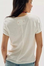 Nova Graphic Tee