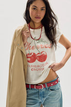 Nova Graphic Tee
