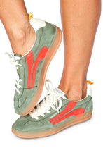 Oncept Fez Court Sneakers in olive