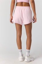 Knockout Short, Pinky Fuchsia