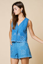 Lalavon - Embroidered V Neck Scalloped Hem Sleeveless Top : DENIM / L