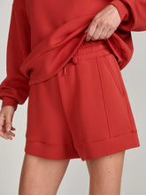 Atrium High Rise Short 4.5