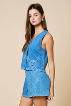 Lalavon - Embroidered V Neck Scalloped Hem Sleeveless Top : DENIM / L