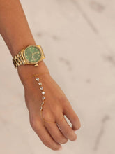 CHANSUTTPEARLS - BLING HAND CHAIN: GOLD
