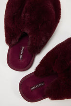 SNOWBALL SLIPPER