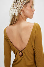 Riley Tee