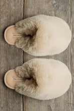 SNOWBALL SLIPPER