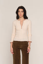 Heartloom pine top in ivory, front view