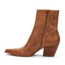 Caty heeled ankle boots brown leather