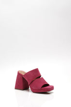 Love Is Everywhere Platform | Fuchsia Fantastic - Bandit and the Babe